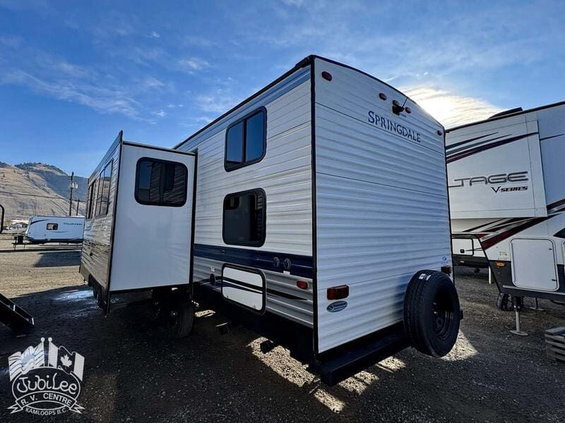 2022 Keystone 282BH - Kamloops RVs for sale - RVPowerSports.com